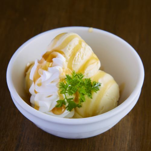 caramel vanilla ice cream