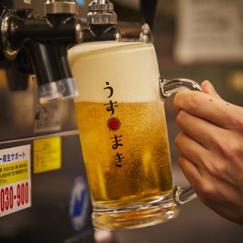 Hakata Kushiyaki! From chicken, beef, and pork to original skewers.A toast with beer