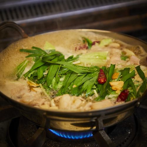 하카타의 인기 점이 나가사키에 첫 상륙! 음료 무제한 코스 야모 냄비