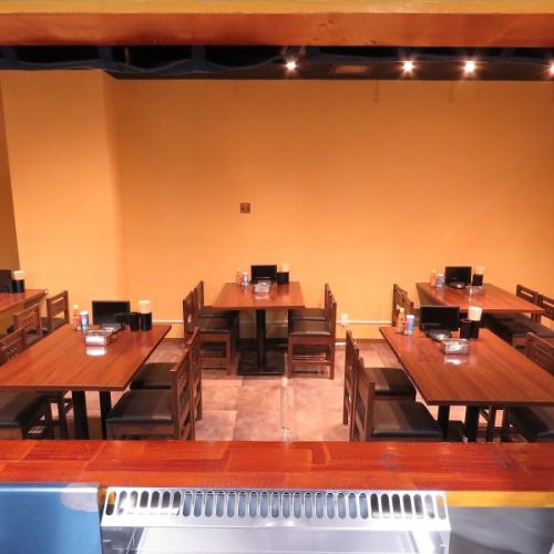 We have 5 table seats that can seat up to 4 people★