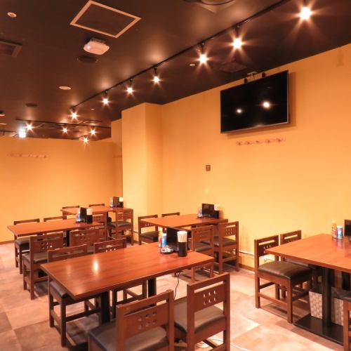 <p>There is a large TV☆Perfect for watching the World Cup and other sports!It&#39;s a large store with a total of 100 seats, including table seats and private rooms!By connecting the private rooms, you can host a banquet for up to 40 people!</p>