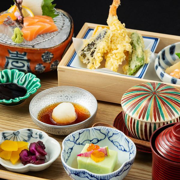 ■『筐咲季膳』＋330円(税込)で「季節のデザート」と「珈琲」が付きます。