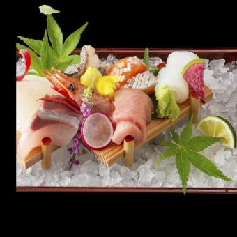 『　刺身盛り合わせ　』 ＜7種＞