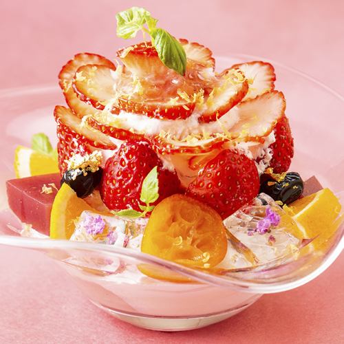 ■【福岡産あまおう苺のパフェ】