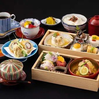 ■＜前菜・刺身・蒸物・煮物・揚物・飯物・デザート＆コーヒー＞ミニ会席『 箱遊膳 』 