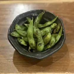 付き出しおかわり焼き枝豆