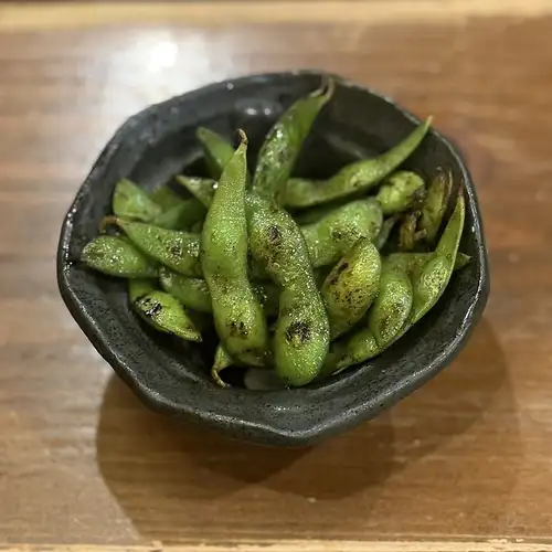 付き出しおかわり焼き枝豆