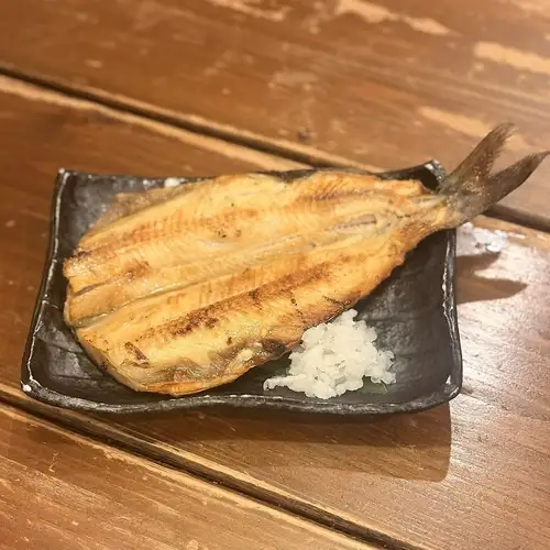 ふっくら肉厚♪炉端で焼き上げる大ホッケ