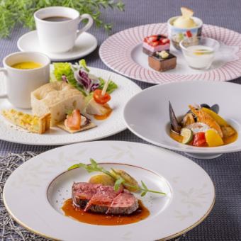 土日祝限定!ラグジュアリーランチコース ~デザート4種盛&コーヒー・紅茶付き~