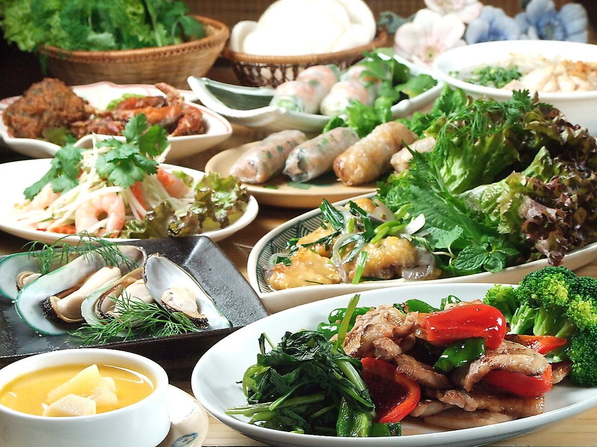Feel like traveling to Vietnam with the restaurant's recommended luxury course◎