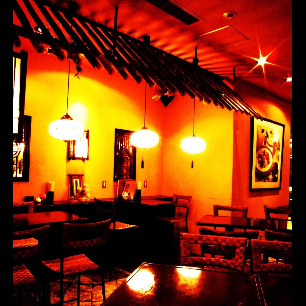 The chic interior and Asian-style atmosphere are very popular with women♪