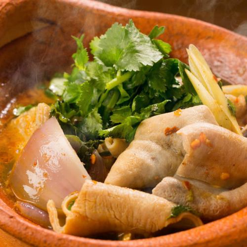 トムヤムホルモン