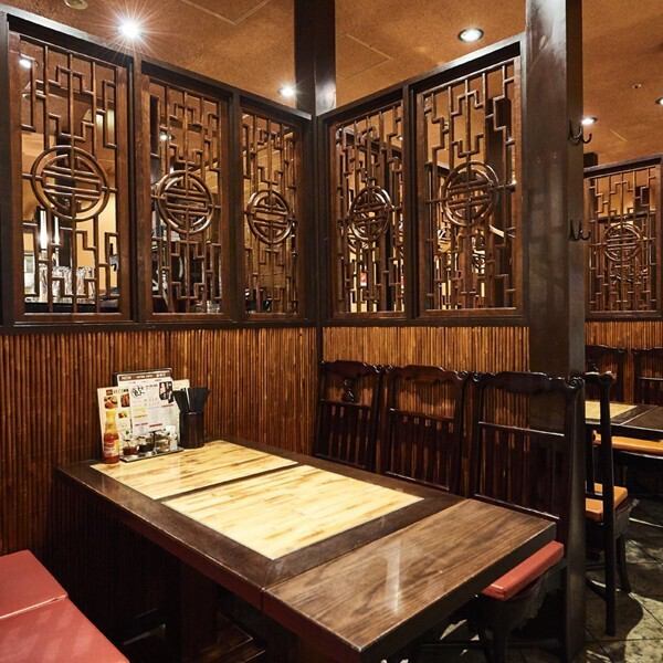 【생일회·여자회에도】 구획된 공간의 박스 타입의 자리는, 주위를 신경쓰지 않고 말할 수 있어, 생일회·여자회에도 최적◎아시안 테이스트인 인테리어로, 베트남에 여행한 기분으로 식사를 즐길 수 있습니다♪소인수라도, 어른수라도!아시안 파티합시다☆