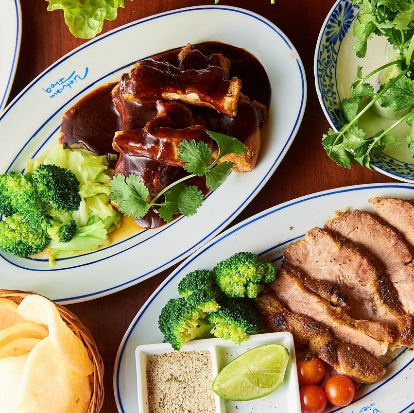 一家正宗的越南餐廳，您可以在這裡享用白天的飲料和午餐。