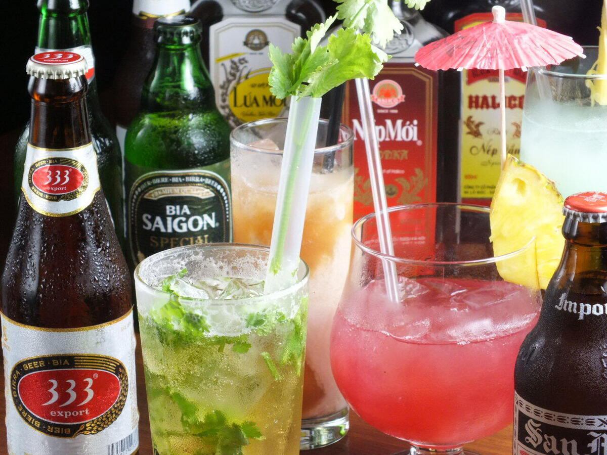 飲み放題2時間1900円!全メニュー飲み放題のプレミアムコースも