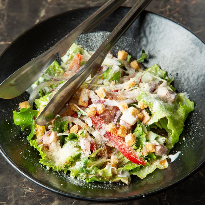 Caesar salad/choregi salad