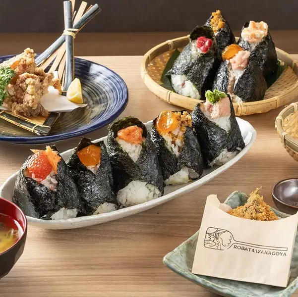 土鍋で炊いたご飯を楽しむ多彩なおにぎり。