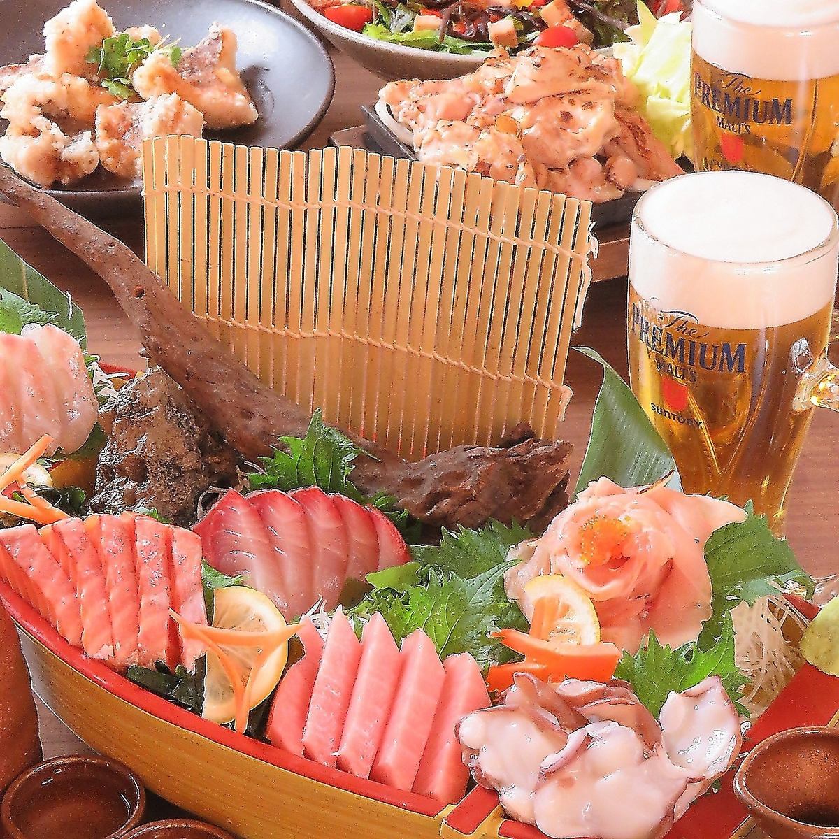 【人気メニュー】迫力◎の海鮮舟盛り！食べごたえ抜群★