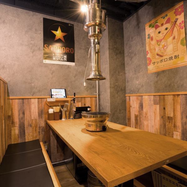 We pay particular attention to the interior design of our restaurant, and we are proud of how it is decorated among all izakayas. Our relaxing, nostalgic space with a retro Showa-era feel is perfect for business trips, dates, and anniversaries.