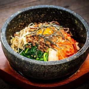 石焼ビビンバ/石焼チーズビビンバ