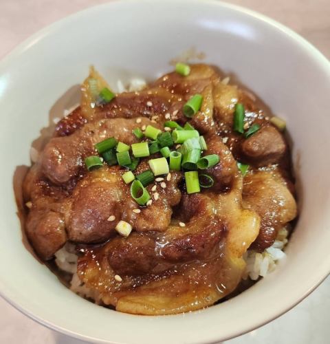 附廣豬肉蓋飯