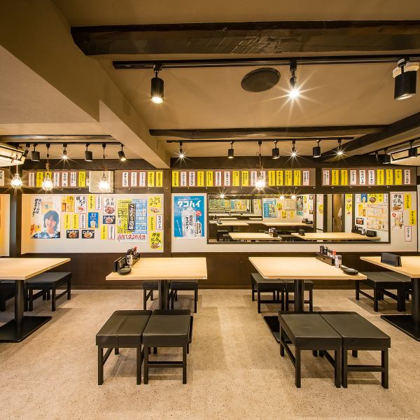 【2時間食べ飲み×東梅田駅チカ徒歩3分】●肩肘張らずに自慢の食べ飲み放題各種を心ゆくまでご堪能いただけます◎最大170種の脅威の取り揃えは全てにおいて一切の妥協無し！梅田エリアでNo.1を目指して日々鍛錬を重ねております。宴会利用なら当店でキマリ！宴会各種から普段使いにまでどうぞ◎