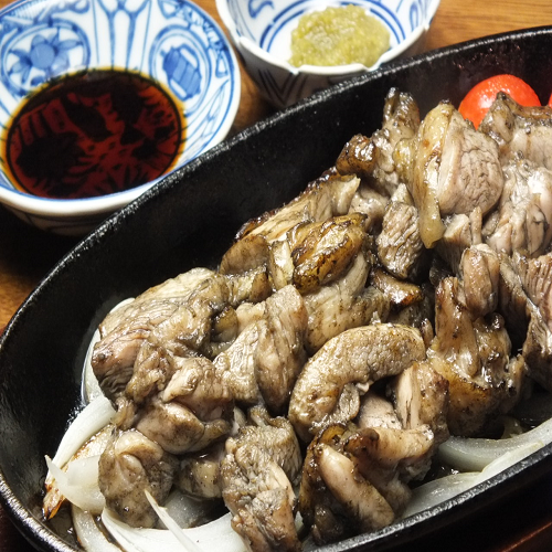 宮崎産の日向鶏を使用