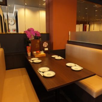 We also have table seats that can accommodate up to 4 people! Small groups are welcome! You can enjoy Chinese food in a calm and modern space! Family meals and dates Please use it in various scenes such as a little drink ♪