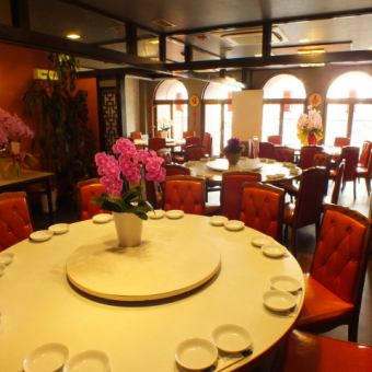 It can be reserved for up to 130 people! You can enjoy a banquet in a calm and modern space! It is perfect for banquets with a large number of people such as welcome and farewell parties and company banquets! Please feel free to contact us ♪