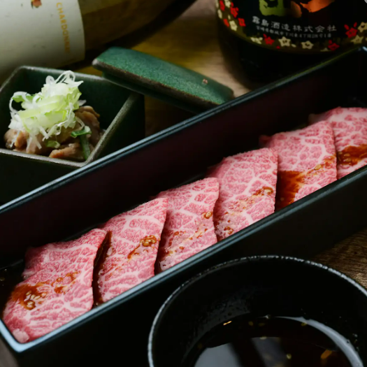 銘品「飛騨牛」お腹も心も一杯♪美味しいお肉を食べていただきたい一心で特上カルビを１人前550円でご提供