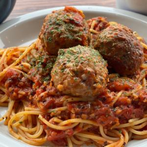 SPAGHETTI WITH MEATBALLS(スパゲッティーwithミートボール)