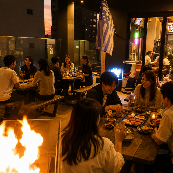 연중 무휴로 친구끼리 즐길 수 있는 테라스 BBQ! 낮과 밤의 분위기는 갈락으로 바뀌는 것도 즐거움의 하나◎