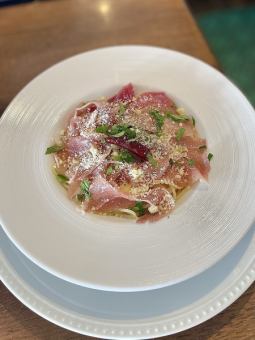 数量限定★生ハムの特製アーリオ・オーリオパスタ