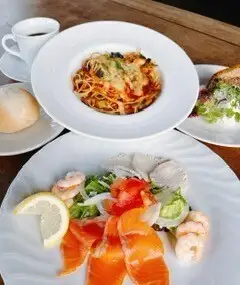 ネット予約限定★女子会ランチプラン　～ソフト＆カフェドリンク９０分飲み放題付～