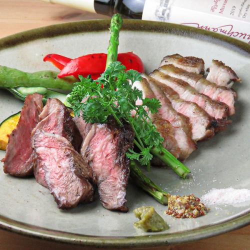 店主オススメ!!まずはじめに頼みたい一品『グリルの盛り合わせ』