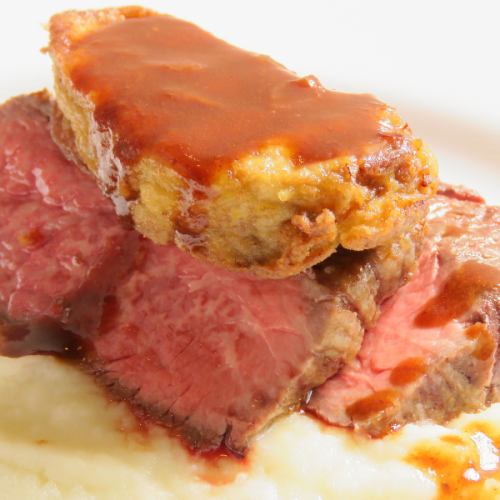 [Excellent compatibility with wine] Wagyu beef and foie gras Rossini style