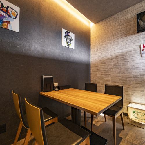 《ご家族利用から普段使いまで対応可能なテーブル席です◎》