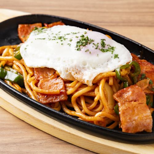 懐しの鉄板ナポリタン