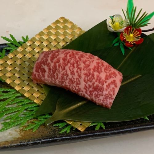 Miyazaki beef loin sushi 2 pieces