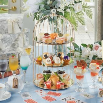 [11:30-13:15] Alice Through the Looking Glass Summer Afternoon Tea ☆ 5,300 yen (tax included) with 2 drinks