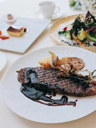 Halal steak course 16,000 yen (tax included)