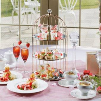 [11:30-13:15] Strawberry Heart Couture 5,300 yen (tax included)