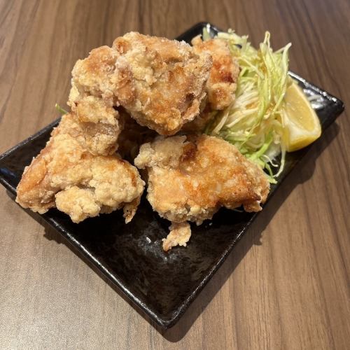《Crispy on the outside, juicy on the inside!Hakata fried chicken that goes well with alcohol》