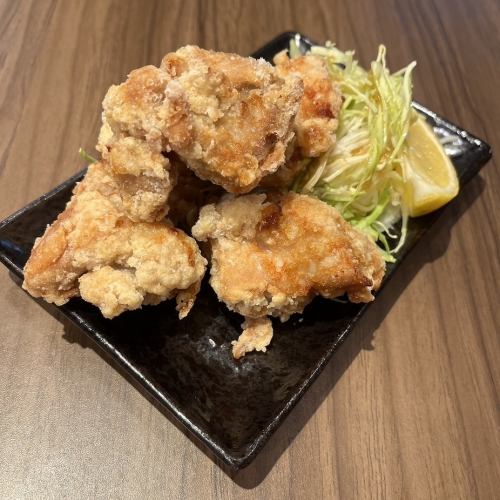 《外皮酥脆，内里多汁！下酒的博多炸鸡》