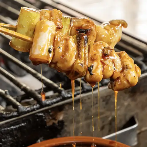 新鮮な国産若鶏を使った『焼鳥』