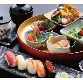 落ち着いた店内でお食事