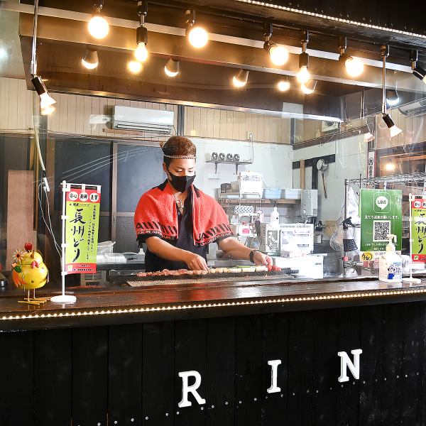 [Counter seat photo] Eat-in is also possible ◎ 2 seats are available! You can enjoy the powerful cooking scenery from the counter.It is also recommended to enjoy watching the cooking scenery while waiting for takeout ♪ Please use the counter seats ◎