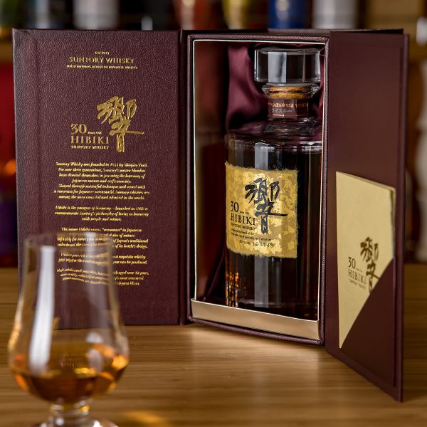 各年代飲み比べができ、それぞれの時代の違いを楽しめる【限定メニュー　テイスティングセット】