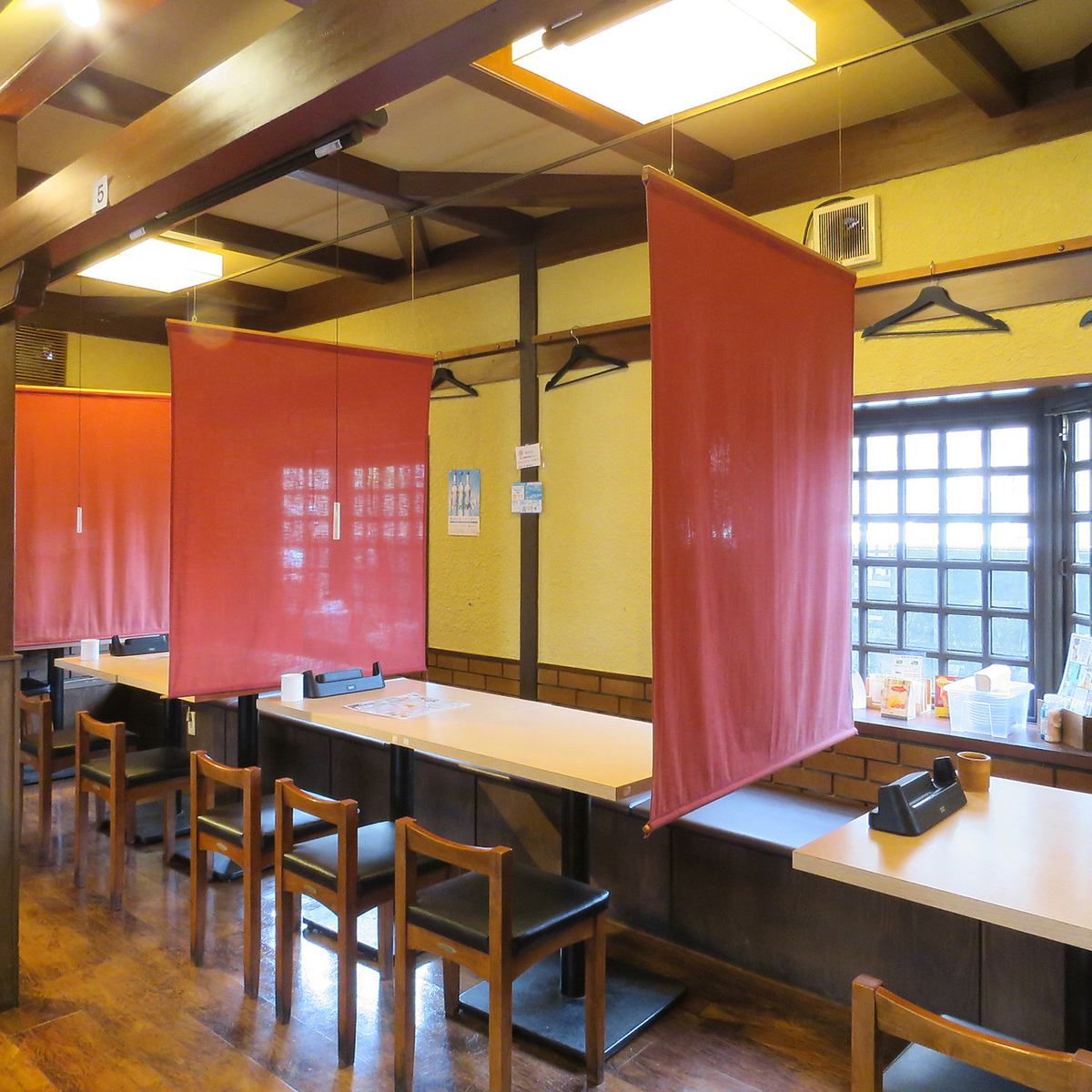 Children are also welcome in the spacious store and semi-private rooms with sunken kotatsu seats!