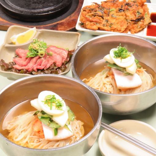 [Set A] 3,580 yen including handmade cold noodles, pancakes, and salted tongue